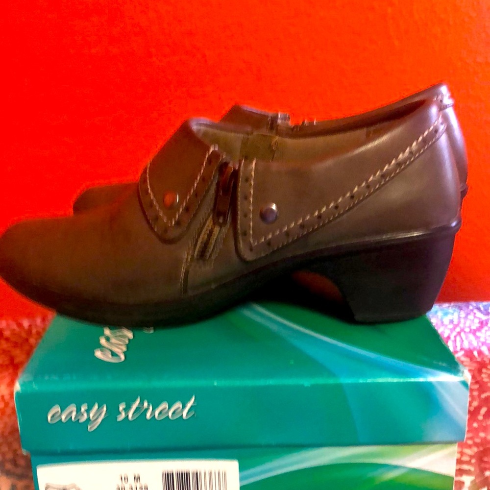 Easy Street Shoes